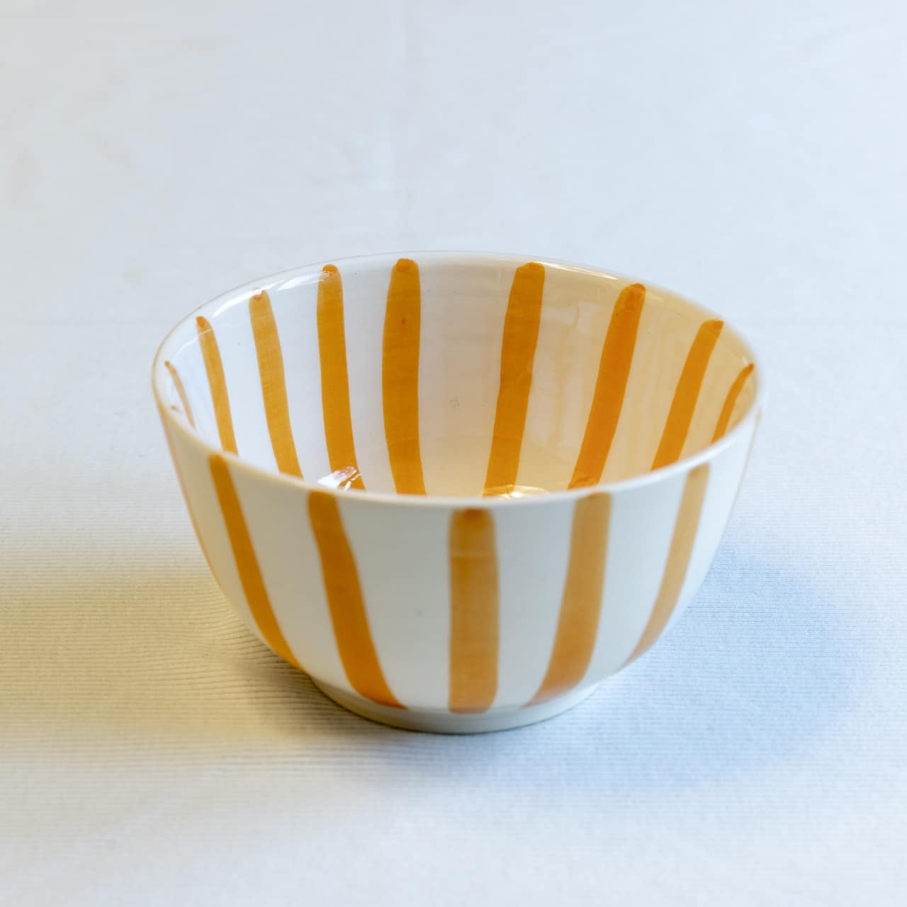 Kom-bowl-gestreept-geel