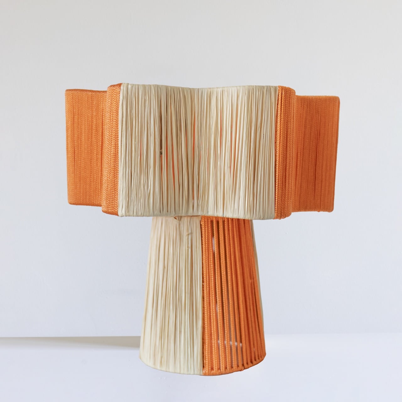 Tafellamp Oranje – Raffia & Touw