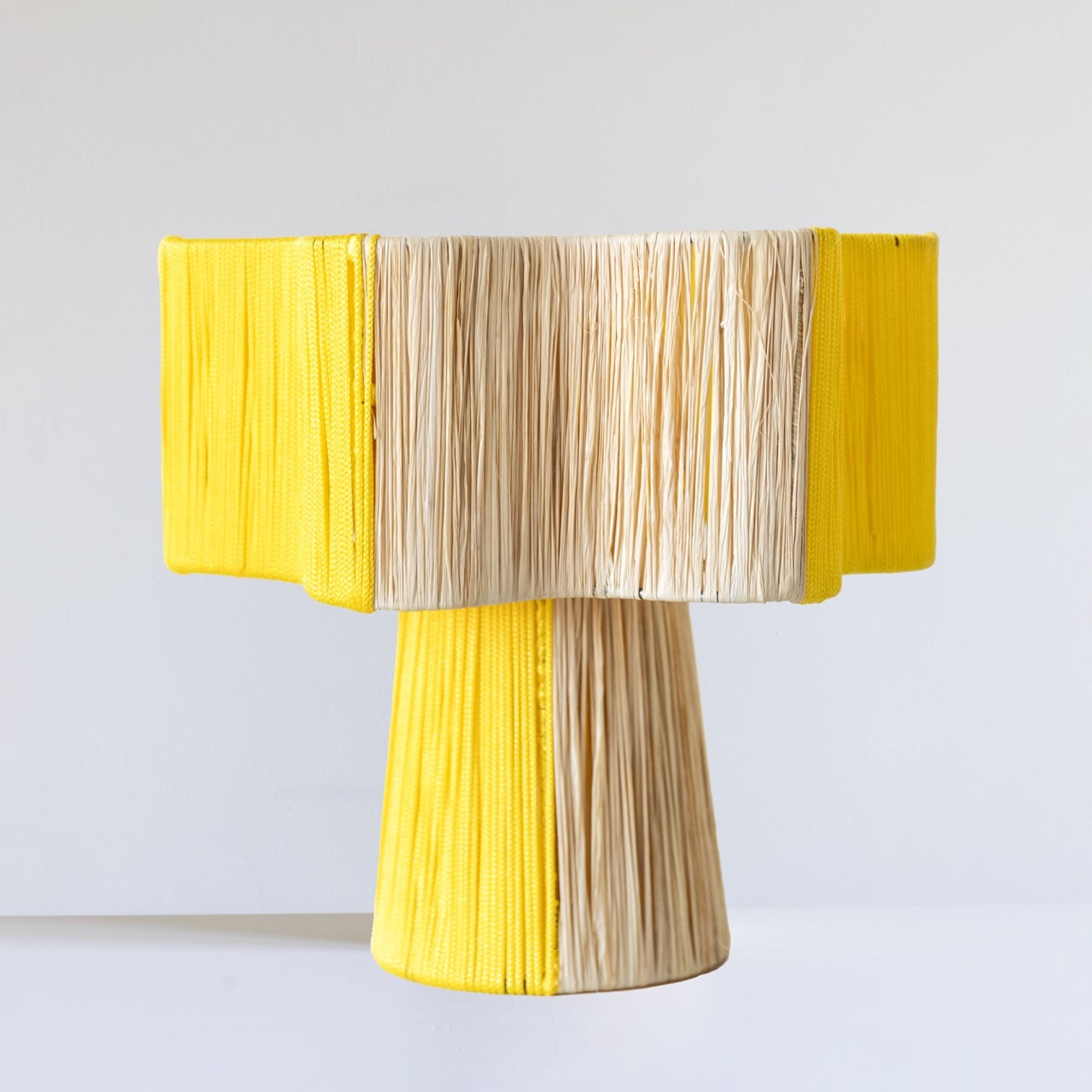 Tafellamp Geel – Raffia & Touw